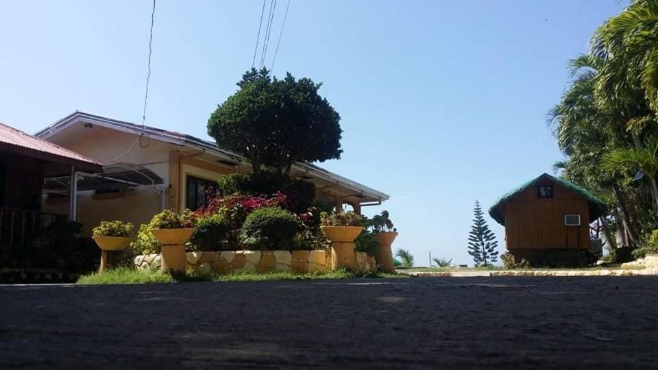 Sea Breeze Beachfront Home And Cottages San Juan  Dış mekan fotoğraf